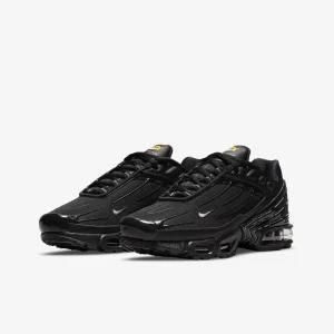 Air Max Plus TN Tuned Air All Black